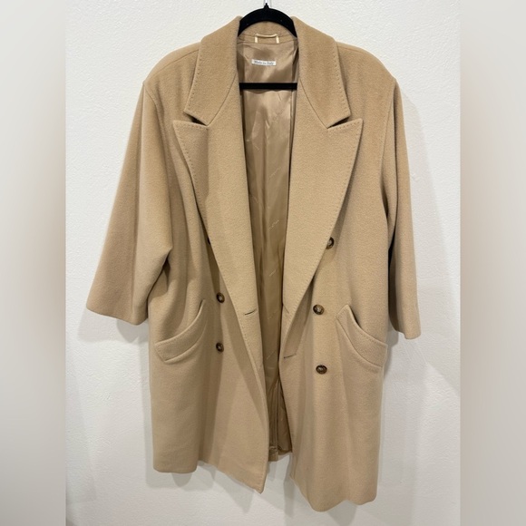 MaxMara 100% Wool Double Breasted Coat, US 12 - Picture 6 of 13